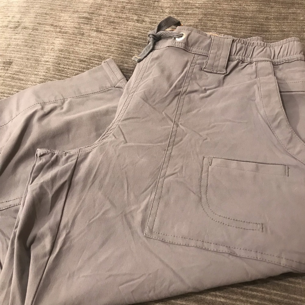 EUC Lucy Flex Cargo/Yoga Pant